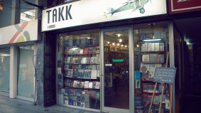 Entrada Librería Takk