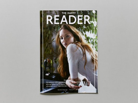 Lily Cole es portada del último número de The Happy Reader