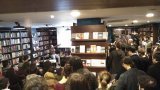 Ponencia en el interior de la librería Letras Corsarias