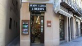 Fachada de la librería Punto y Línea