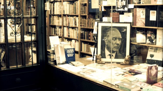 Librería Alberto Casares